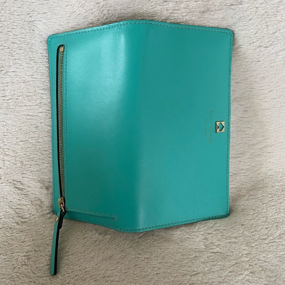 Kate Spade Wallet - Picture 4 of 5